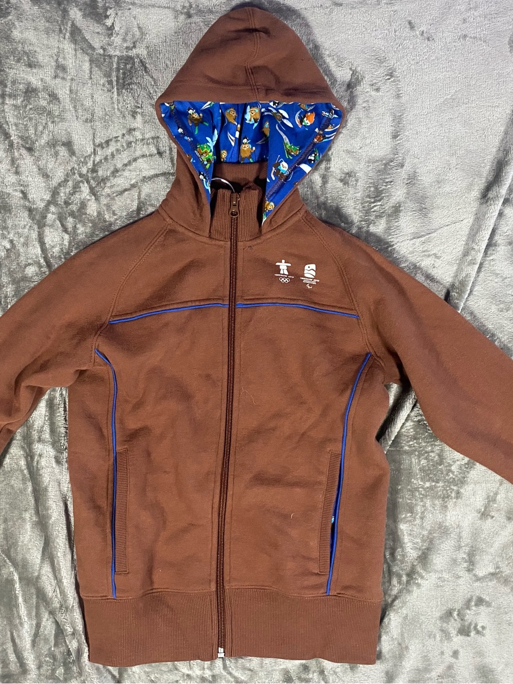 Roots Brown Zip-Up Hoodie with Blue Lined Hood boys size 6
